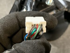 NISSAN XTRAIL NT32 Genuine Door Mirror 034237 with Indicator Right Side x1