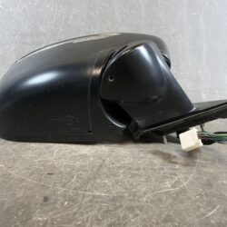 NISSAN XTRAIL NT32 Genuine Door Mirror 034237 with Indicator Right Side x1