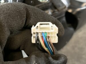 NISSAN XTRAIL NT32 Genuine Door Mirror 034237 with Indicator Right Side x1