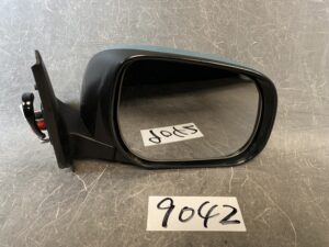 TOYOTA SIENTA NCP81 Genuine Door Mirror with Indicator KOITO 52-158 Murakami 8392 / 7746 7758 Right Side x1