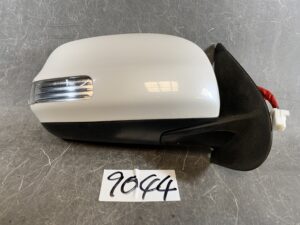 TOYOTA SIENTA NCP81 Genuine Door Mirror with Indicator KOITO 52-158 Murakami 8392 / 7746 7758 Right Side x1