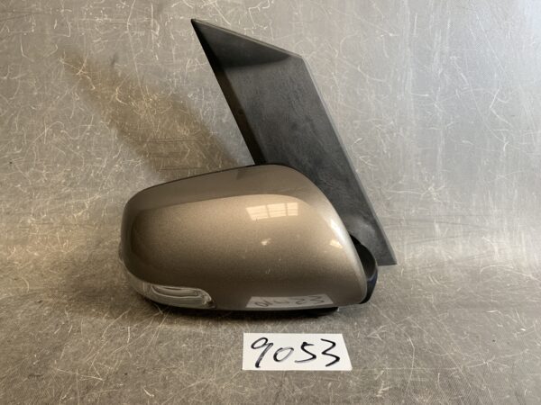 TOYOTA ISIS ANM10 ANM15 ZNM10 Door Mirror 8320 / 8118 Right Side x1 » JDM-PARTS NZ