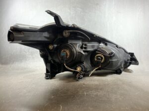 TOYOTA SIENTA NSP170 Genuine Headlight KOITO 52-282 Left Side x1