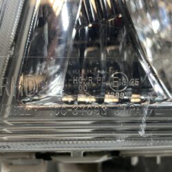 Mitsubishi Fuso Canter FEB50 Genuine Headlight KOITO 100-37093 Left Side x1