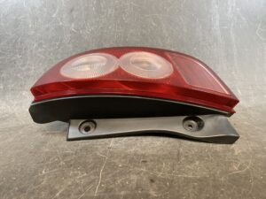 (重複)NISSAN MARCH K12 Genuine Taillight ICHIKOH 4953 Right Side x1