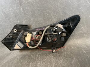 TOYOTA bB QNC20 QNC21 QNC25 Genuine Taillight KOITO B1-6 Left Side x1