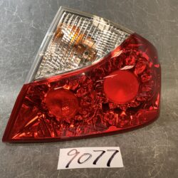 NISSAN FUGA Y50 Genuine Taillight KOITO 220-63989 Right Side x1