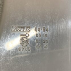 TOYOTA ISIS ANM10 Genuine Taillight KOITO 44-64 Right Side x1