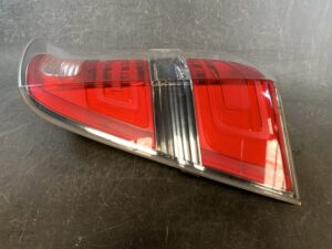 HONDA STEPWGN RK1 Genuine Taillight /STANLEY P8895 Right Side x1