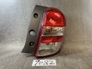 （重複）NISSAN MARCH K13 Genuine Taillight / ICHIKOH T001 / Right Side x1