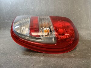 （重複）NISSAN MARCH K13 Genuine Taillight / ICHIKOH T001 / Right Side x1