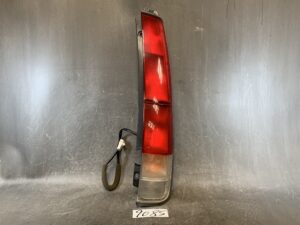 TOYOTA TOWNACE VAN KR42 Genuine Taillight ICHIKOH 28-128 Right Side x1