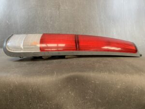 TOYOTA TOWNACE VAN KR42 Genuine Taillight ICHIKOH 28-128 Right Side x1