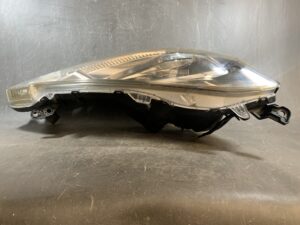 HONDA FIT JAZZ GP1 GP4 GE GE6 GE7 GE8 GE9 HID Headlight STANLEY P9604 Right Side x1