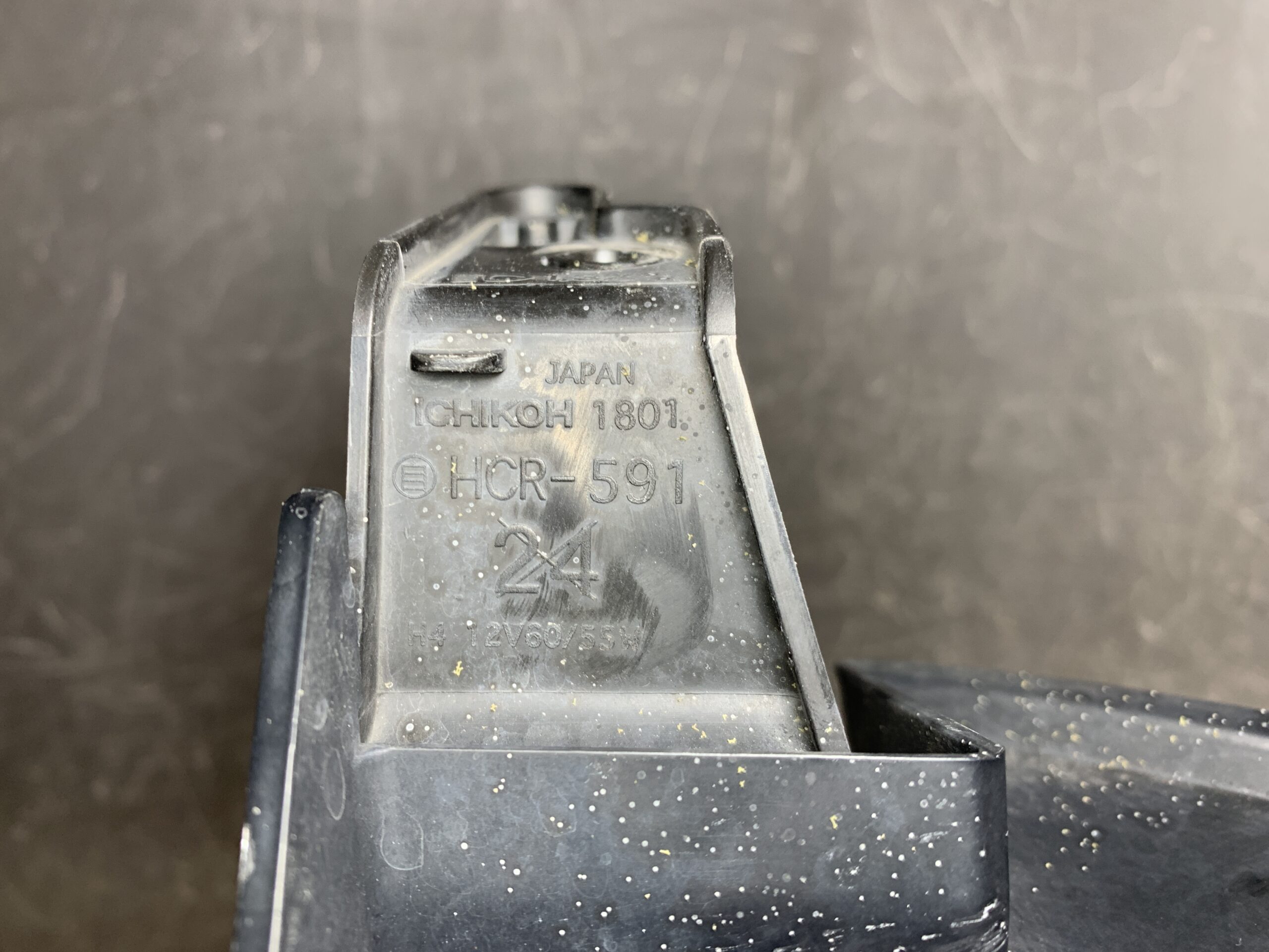 (重複)NISSAN CUBE / Z11 Genuine Headlight / ICHIKOH 1801 / Right Side x1