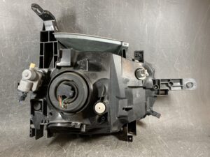 (重複)NISSAN CUBE / Z11 Genuine Headlight / ICHIKOH 1801 / Left Side x1