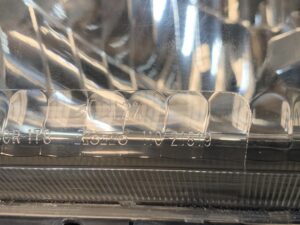 ISUZU ELF NHR69N Genuine Headlight KOITO 110-21819 Left Side x1