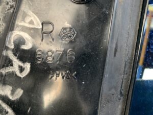 (重複) TOYOTA ESTIMA ACR30 Genuine Door Mirror Murakami 6880 / 6876 Right Side x1