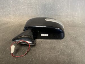 CHEVROLET MW ME34S Genuine Door Mirror with Indicator TOKAIRIKA 566861 / 564516 Left Side x1