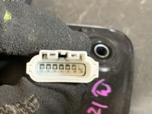 MITSUBISHI COLT Z21 Z22 Z23 Z24 Genuine Door Mirror 5G15 / MR599561-13 Right Side x1