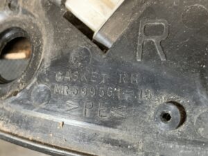 MITSUBISHI COLT Z21 Z22 Z23 Z24 Genuine Door Mirror 5G15 / MR599561-13 Right Side x1