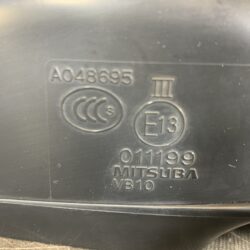 SUBARU IMPREZA GE2 GE3 GE6 GE7 GH2 GH3 GH6 GH7 GH8 Genuine Door Mirror MITSUBA VB10 Right Side x1