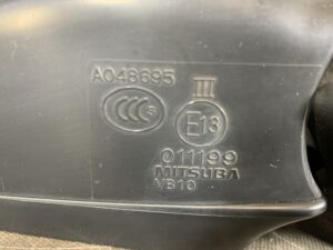 SUBARU IMPREZA GE2 GE3 GE6 GE7 GH2 GH3 GH6 GH7 GH8 Genuine Door Mirror MITSUBA VB10 Right Side x1