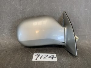 TOYOTA GRANVIA GRAND HIACE KCH10 Door Mirror 9Z24 / 5107 Right Side x1