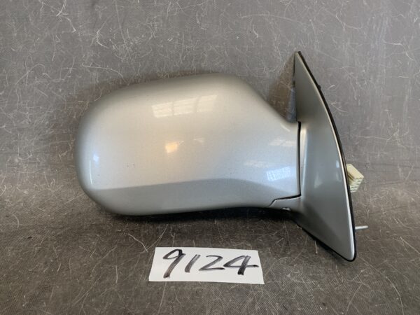 TOYOTA GRANVIA GRAND HIACE KCH10 Door Mirror 9Z24 / 5107 Right Side x1 » JDM-PARTS NZ