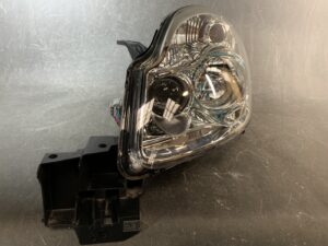 (重複)(極上品)MAZDA VERISA DC5W Genuine HID Headlight / STANLEY P4514 / Left Side x1