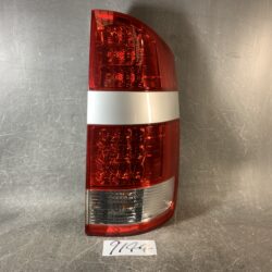 （重複）TOYOTA NOAH AZR60 Genuine Taillight / ICHIKOH 28-184 / Right Side x1