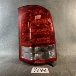 （重複）TOYOTA WISH ZNE10G Genuine Taillight ICHIKOH 68-14 Left Side x1