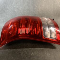 (重複)TOYOTA WISH ZNE10G Genuine Taillight ICHIKOH 68-14 Left Side x1