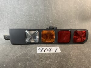 Nissan Cube Z11 BZ11 YZ11 Genuine Taillight ICHIKOH 4965 Right Side x1