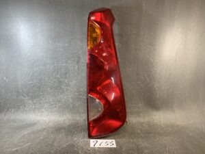 （重複）NISSAN NOTE E11 Genuine Taillight / KOITO 220-63780 / Right Side x1