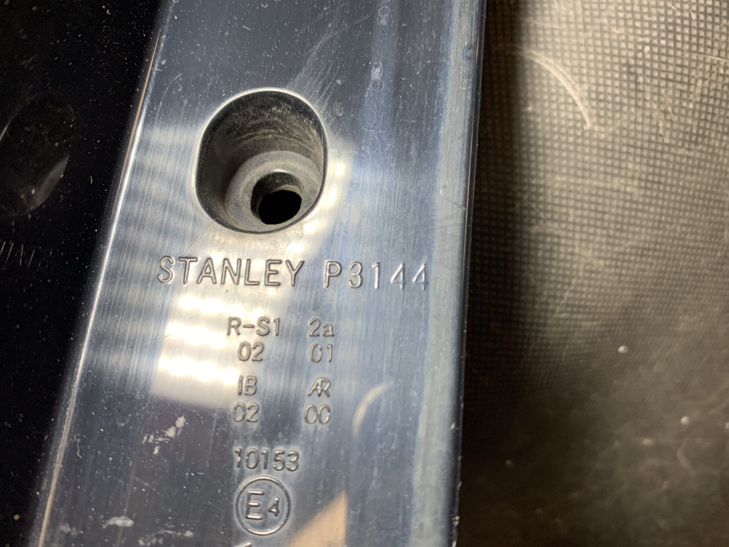 (重複)MITSUBISHI COLT Z21A Z22A Z27A Genuine Taillight STANLEY P3144 Right Side x1