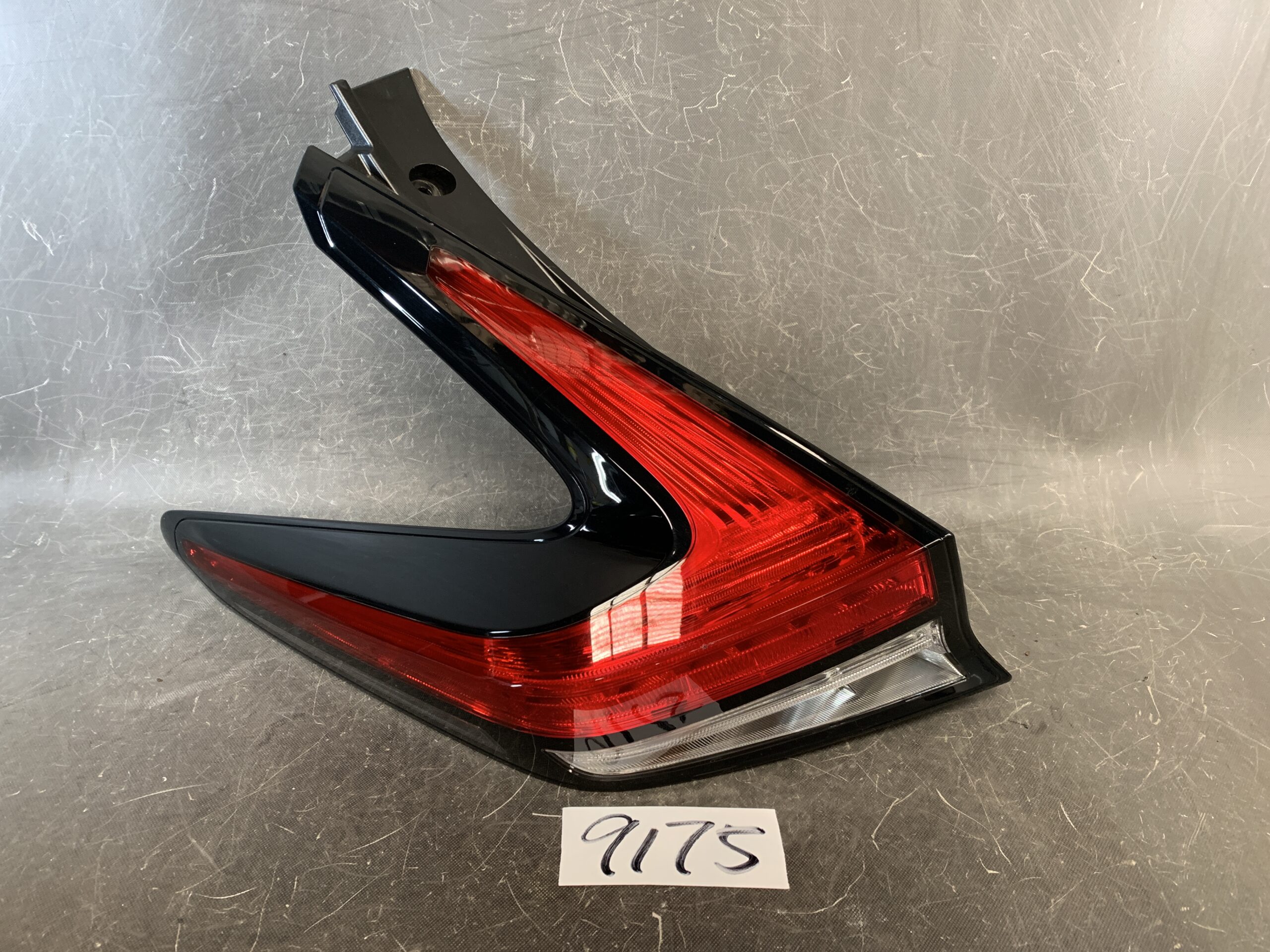 9175-2 NISSAN LEAF ZE1 Genuine Taillight ICHIKOH D212 Left Side x1 » NZ6.95 » JDM-PARTS NZ » JDM-PARTS NZ (重複)NISSAN LEAF ZE1 Genuine Taillight ICHIKOH D212 Left Side x1 NISSAN LEAF ZE1 Genuine Taillight ICHIKOH D212 Left Side x1 » JDM-PARTS NZ