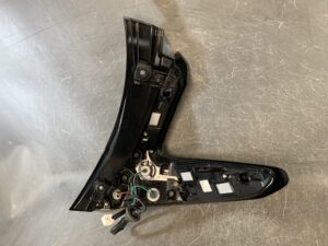 (重複)NISSAN LEAF ZE1 Genuine Taillight ICHIKOH D212 Left Side x1