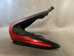 (重複)NISSAN LEAF ZE1 Genuine Taillight / ICHIKOH D212 / Right Side x1