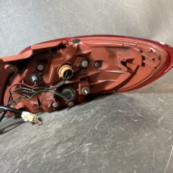 (重複)MAZDA DEMIO DE DEJFS DE3FS DE5FS Genuine Taillight / STANLEY P5776 L / Left Side x1 REPAIRED