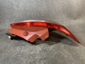 (重複)MAZDA DEMIO DE DEJFS DE3FS DE5FS Genuine Taillight / STANLEY P5776 L / Left Side x1 REPAIRED