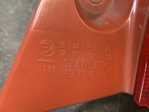 （重複）MAZDA DEMIO DE DEJFS DE3FS DE5FS Genuine Taillight / STANLEY P5776 R / Right Side x1