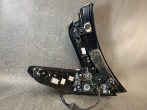 （重複）NISSAN LEAF ZE1 Genuine Taillight / ICHIKOH D212 / Right Side x1