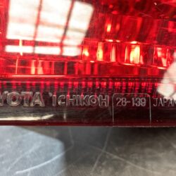 TOYOTA ESTIMA ACR30 Genuine Taillight ICHIKOH 28-139 Right Side x1