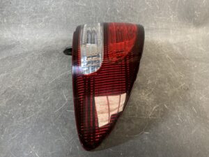 （重複）TOYOTA ESTIMA ACR30 Genuine Taillight ICHIKOH 28-139 Left Side x1