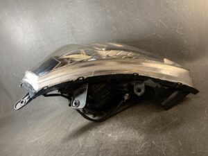 （重複）NISSAN TIIDA C11 Genuine Headlight / STANLEY P7779 L / Left Side x1