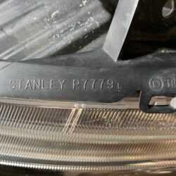 （重複）NISSAN TIIDA C11 Genuine Headlight / STANLEY P7779 L / Left Side x1