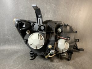 (重複)NISSAN SERENA C26 Genuine HID Headlight / KOITO 100-23097 / Left Side x1