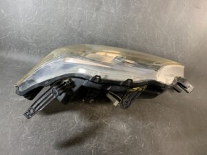 (重複)NISSAN SERENA C26 Genuine HID Headlight / KOITO 100-23097 / Left Side x1