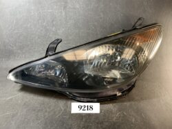 TOYOTA ESTIMA ACR30 Genuine HID Headlight KOITO 28-134  Left Side x1